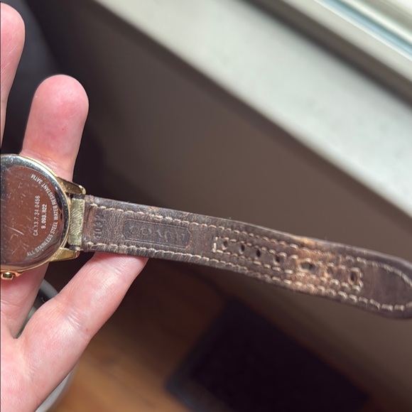 Vintage Coach leather watch - Picture 5 of 10